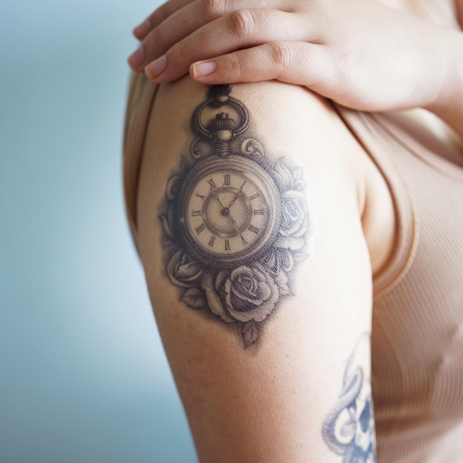 Flores Tatuaje De Rolex Tatuadores Tatuaje Calavera Y Reloj