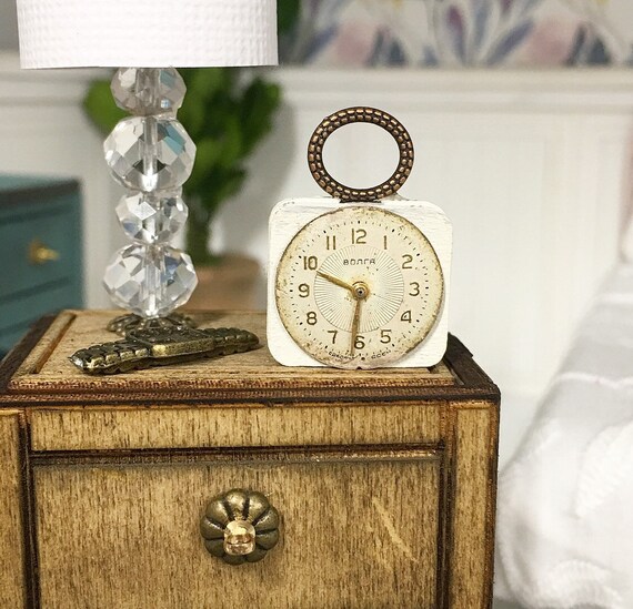 Dollhouse Miniature Vintage Domed Gold Mantle Clock 1:12 Scale Non-working MTAU