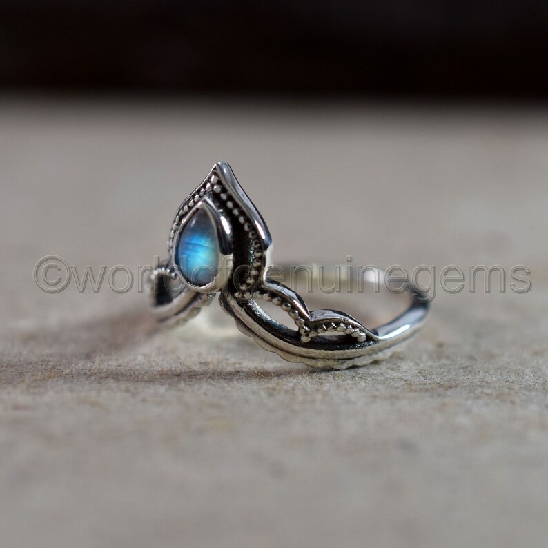 Chevron Pear Design Moonstone Ring Bohemian Women/'s Jewelry Designer Handmade Jewelry 925 Sterling Silver Ring Fine Art Jewelry Girl Ring