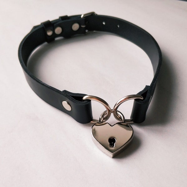 Black heart locket collar leather choker BDSM ddlg heart ring collar kitten play collar,padlock choker