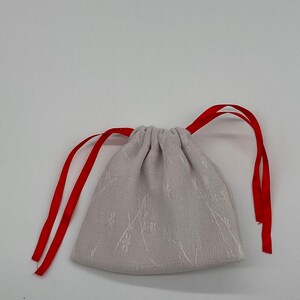 Ivory bridal bag, embroidered Drawstring pouch,bridesmaids satin lined gift bag image 9