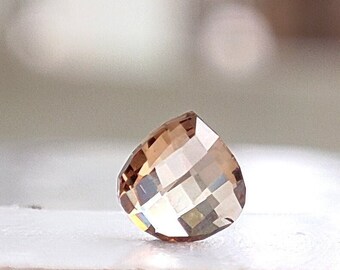 Diamante marrón natural de 0,24 quilates con talla de corazón a cuadros, 4,2 x 4,3 mm, calidad VVS1.