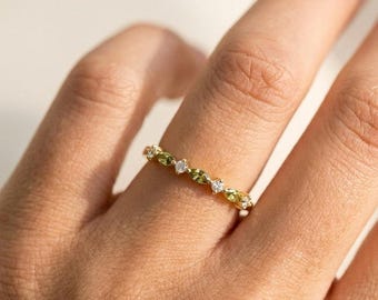 Anillo de diamantes, peridoto, talla marquesa rosa, oro de 14 quilates, alianza de boda de media eternidad, anillo minimalista apilable con gema verde, regalo para ella.