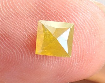 Diamante amarillo de 1,30 quilates, talla cuadrada, 5,4 mm, diamante natural suelto, diamante amarillo fantasía libre de conflictos.