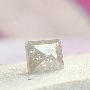 Diamant blanc de 0,21 ct en forme de rose S1 Forme de diamant blanc naturel Couleur fantaisie Diamant en vrac Pierres précieuses sans conflit Forme de diamant
