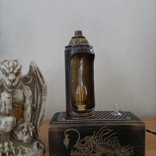 Lampe steampunk - poisson abyssal - gothique - industriel