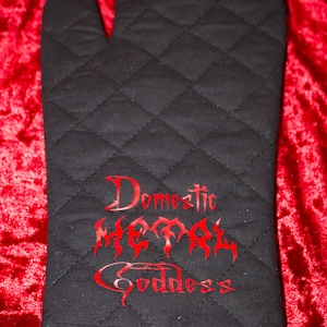 Domestic Metal Goddess pot holder glove