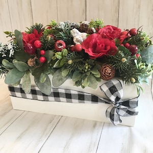 CHRISTMAS TABLE CENTERPIECE, Centerpiece Dining Table, Holiday Centerpiece, Farmhouse Christmas, Rustic Winter Centerpiece, Holiday Floral