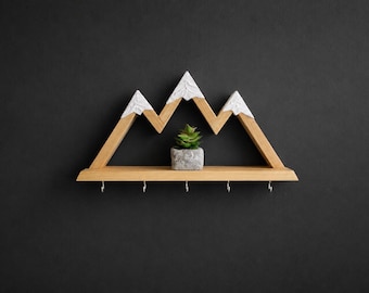Llavero de montaña con estante / Estante rústico de madera para llaves / Decoración de cabaña