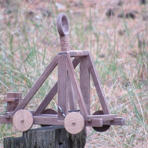 Wooden Catapult Toy for Boys | Outdoor Backyard Games | Unique Gift for Kids Birthday or Holiday