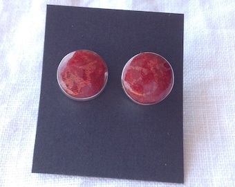 Coral stud earrings, diameter 11 or 13 mm