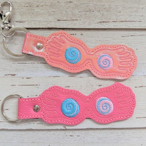 Looney Glasses Key Fob - Digital Embroidery File, 4x4, In The Hoop, NOT A PHYSICAL PRODUCT