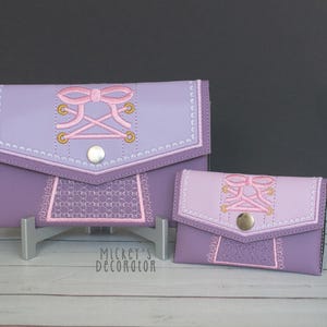 Cartera plegable Lost Princess (4 tamaños) - Archivo de bordado digital, 5x7, 6x10, 7x12, 8x12, en bastidor, NO ES UN PRODUCTO FÍSICO
