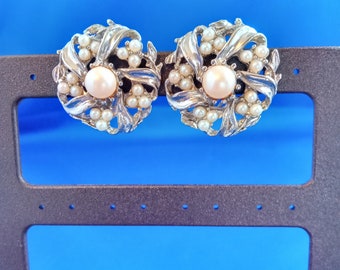 Vintage mid century silver tone and faux pearl clip on statement earrings