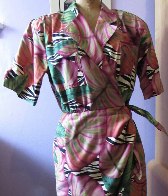 Vintage 1980s tropical leaf print sarong wrap dres