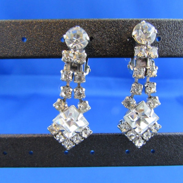 Vintage Mid Century rhinestone clip on earrings La Rel