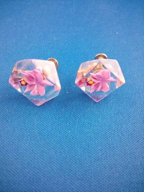 Vintage lucite earrings purple orchid design screw