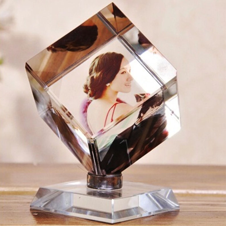 rotating crystal cube photo frame