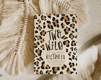 Zwei Wilde Mädchen Einladung zum 2 Leopard Geburtstagseinladung bearbeitbare Vorlage | Second Bday laden Safari-Tier einladen S298