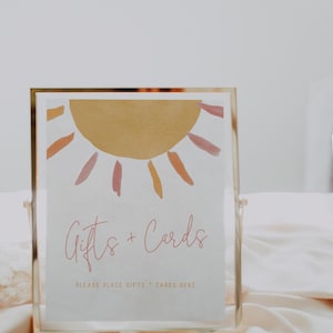 Sjabloon Sunshine-cadeaus en -kaarten | Bewerkbaar zonneschijn babyshower afdrukbaar decor | Our Little Sunshine is One Birthday Party S562