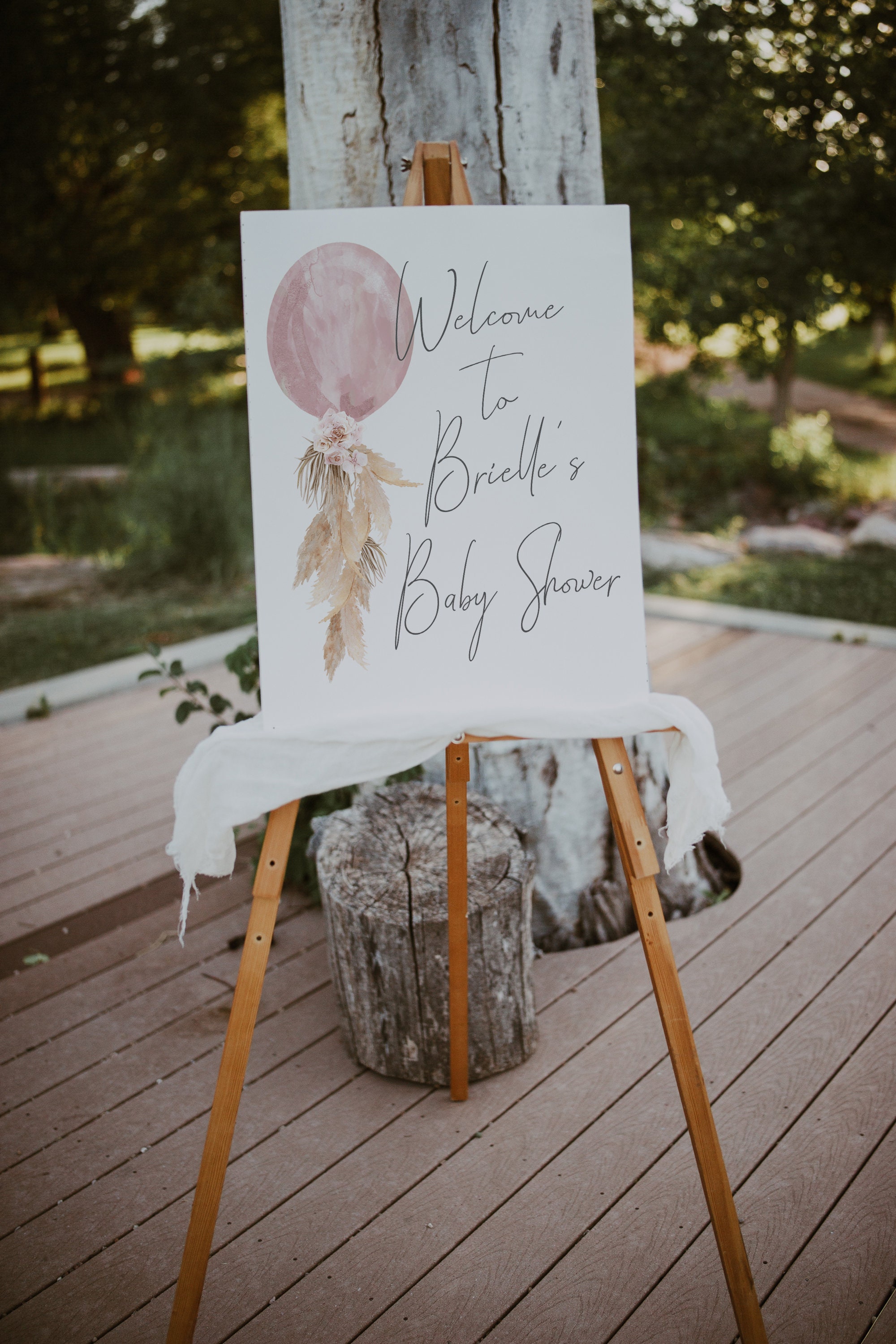Panneau de bienvenue pour baby shower avec ballon en herbe de la pampa | Décoration de fête prénatale fille rose | Modèle modifiable | S163