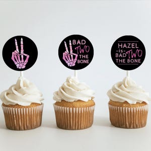 Modello per topper per cupcake Bad TWO the Bone in rosa / Modificabile Bad 2 the Bone Girl 2° compleanno stampabile Scheletro Halloween Cupcake Decor S609