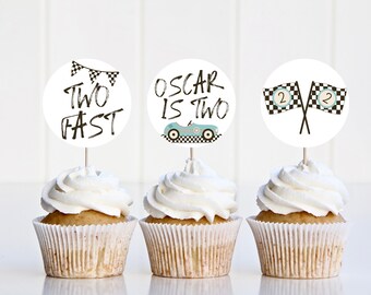 Sjabloon TWEE snelle cupcaketopper | Bewerkbare raceauto 2e verjaardag cupcake decor afdrukbare tweede verjaardag S437
