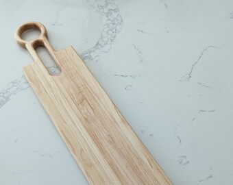 Canadian Maple Charcuterie Serving Board - Cheese platter with Carved handle