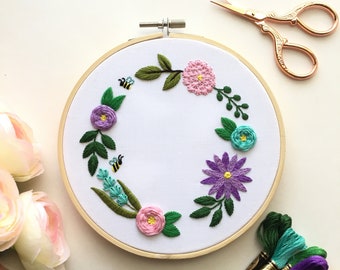 Full Embroidery Kit for Beginners, Modern Hand Embroidery Kit, Easy Floral Embroidery Kit, Craft Kit, DIY Hoop Art Kit, Pre Printed Fabric