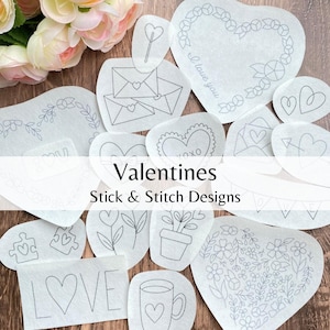Könnte beinhalten: Ein Set mit 12 Stick- und Stickdesigns zum Thema Valentinstag. Die Designs beinhalten Herzen, Blumen, Umschläge und das Wort "LOVE".