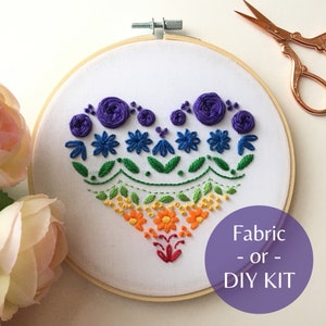 Embroidery Stitch Sampler for Beginners - Rainbow Heart, Stamped Fabric Embroidery Kit