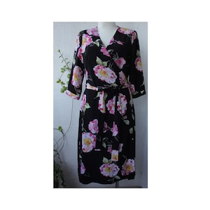 Black FLORAL Midi dress 90s, Floral Wrap dress with length sleeve to elbow , Tie floral black dress, M size black floral dress