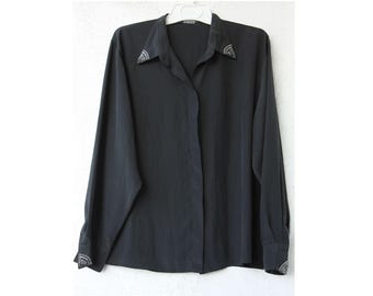 Blusa elegante de mujer NEGRA con mangas largas abotonadas y cuentas decoradas estilo RETRO L