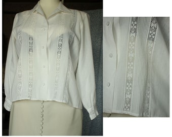 Vintage 50s, White Blouse with LACE, White Blouse long sleeves and cuffs, White Blouse button down covered fabric buttons, L size