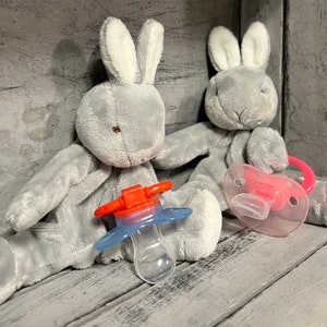 Bunnies by the Bay Pacifier Holder