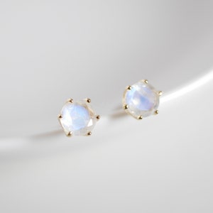 Moonstone Stud Earrings, Gemstone Earrings, Moonstone Earrings, Moonstone Jewelry, Stud Earrings, Gold Earrings, Minimalist Earrings