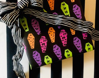 Swinging Wake Wrapping Paper