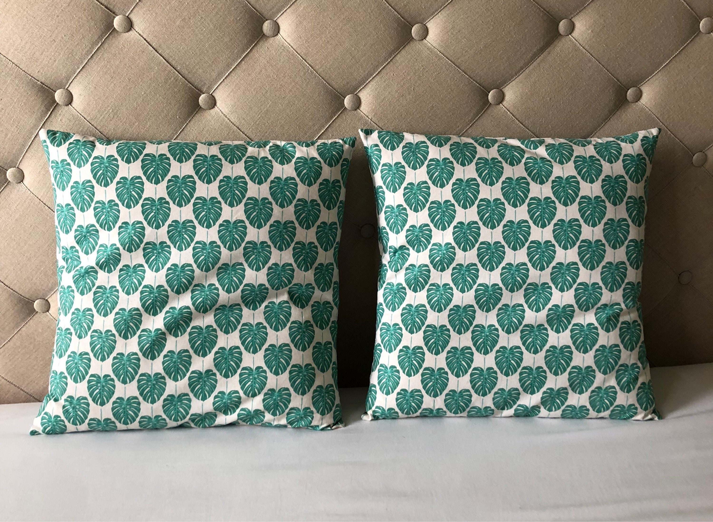 Housse de Coussin Imprimé Feuille Palm, Dans Les Tons Vert d'eau