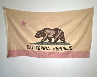 Vintage 1950s California Republic Bear Flag Emerson SF Annin Defiance Tea Stained Aged Bunting