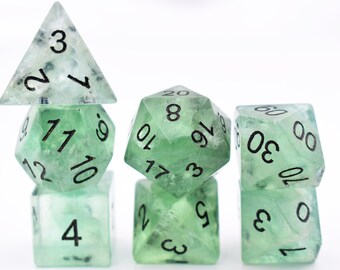 Würfel-Grün Fluorit Gravur Würfel Set-Polyeder Edelstein Würfel-Dungeons and Dragons Würfel-rpg D20-Gem Würfel-Stein Würfel Set-Weihnachtsgeschenk