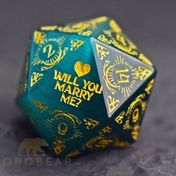 Dados d20 personalizados - Dados d20 personalizados para aniversario - Dados d20 para boda - Dados d20 grabados - Dados d20 con piedras preciosas naturales - Dados d20 "Cásate conmigo"