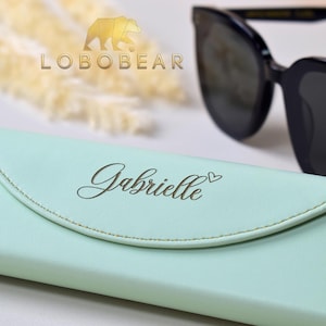 Leather Glasses Case-Custom Name Case for Eyeglasses-Personalized Sunglasses case-Women&#39;s Eyewear Protector-Magnetic Closure-Bridesmaid Gift