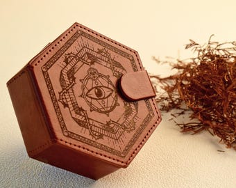 Personalized D and D Dice Box-dungeons and dragons Dice Vault-Custom Dice Box-DnD Case-Dice Holder for rpg Games-DnD gifts-Choose Role