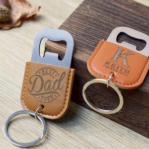 Custom Groosmen Proposal Gift-Personalised Bottle Opener Keychain-Engraved Leather Key Ring-Gifts for Men-Wedding Party Favor for Him