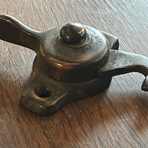 Antique vintage brass 1872 victorian eastlake window sash lock latch part