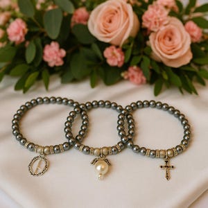 Set of 10 angel bracelets small souvenirs for first communion, Court favors quinceañera party gifts, Baptism martyrika eye witness gifts