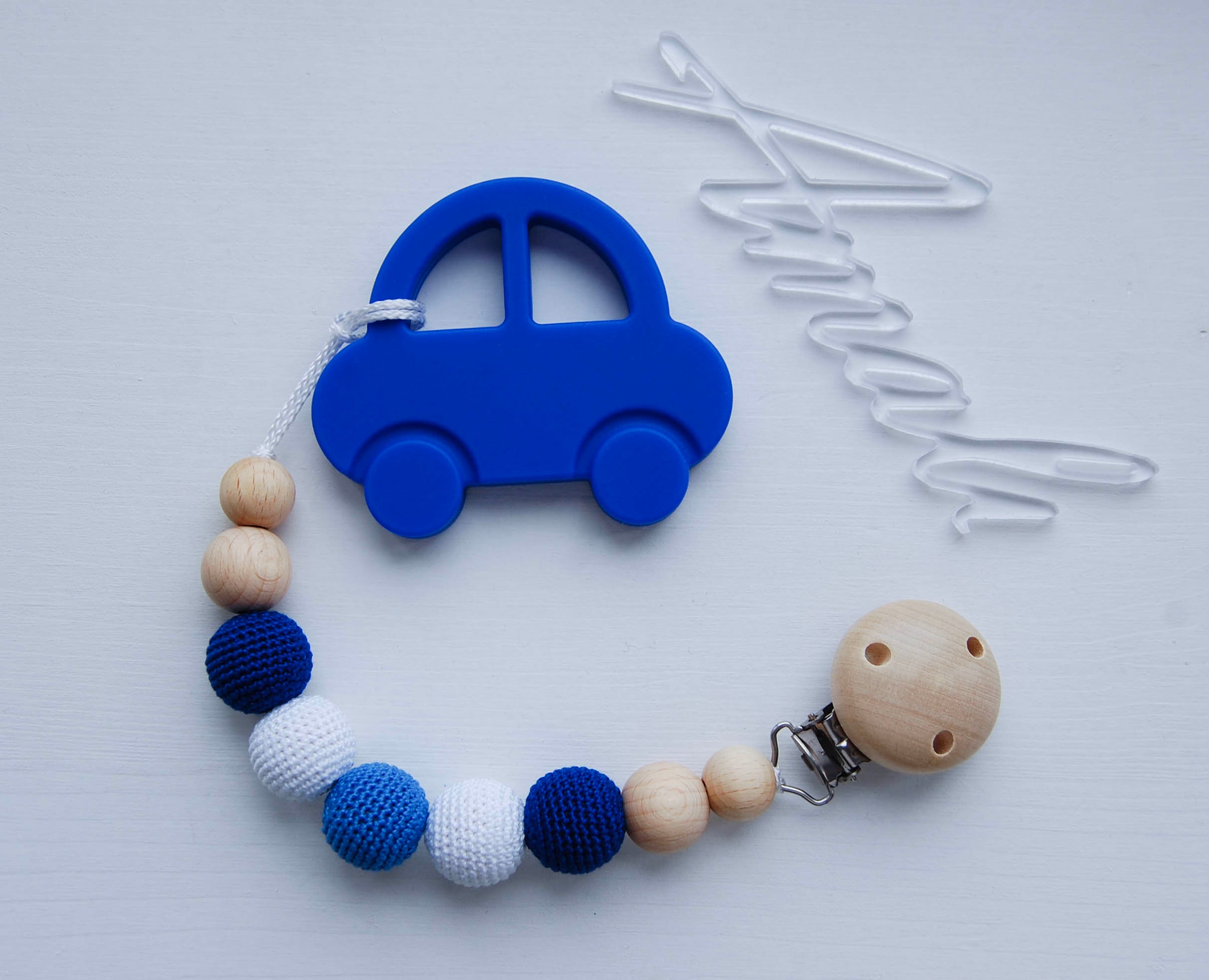 Crochet wooden pacifier clip with silicone toy