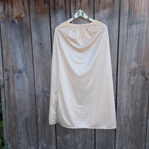 80s Long petticoat skirt  Beige Retro Clothing Underskirt Made in West Germany Vintage Сlothes lingerie dress women Skirt Lace Nylon Size L