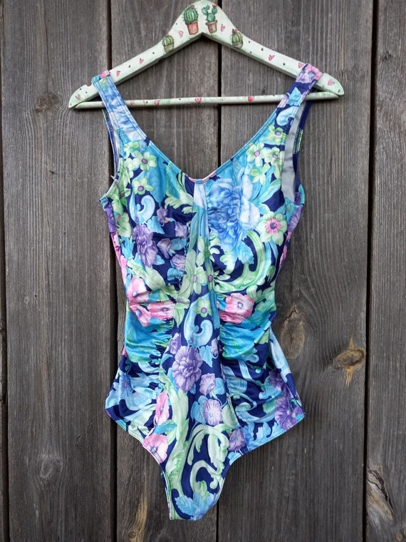 Traje de bano colorido de los anos 80 Ropa vintage de los anos 80 para mujer