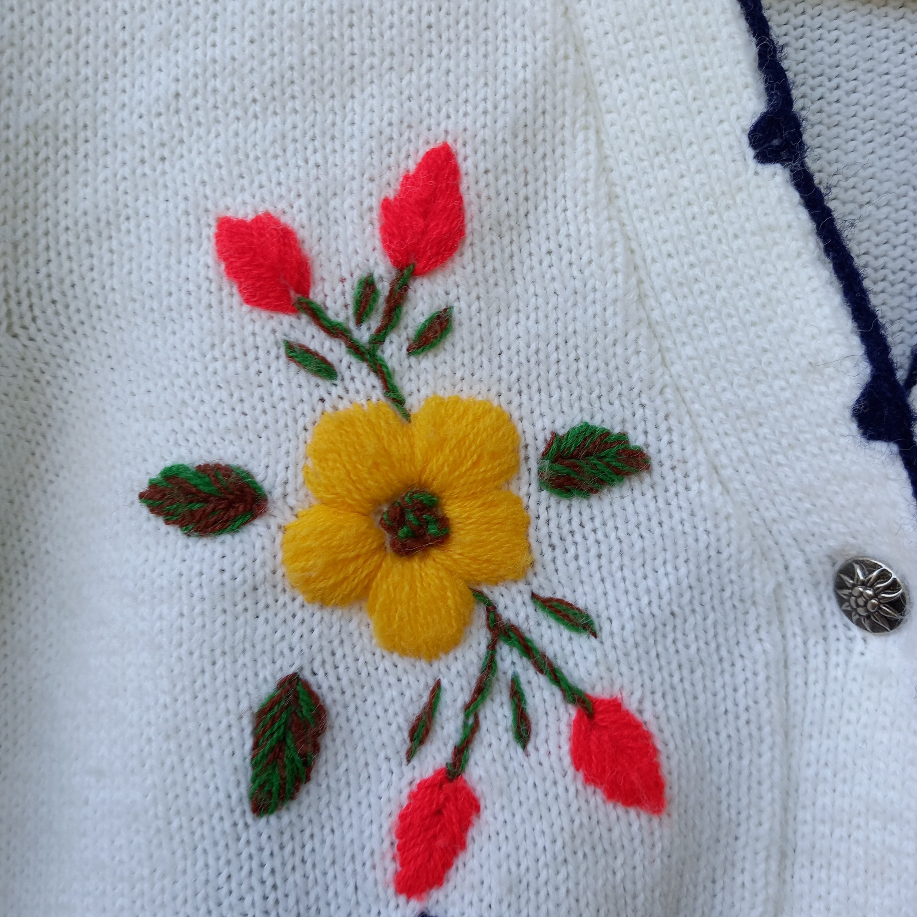 70s Vintage Embroidered Floral Cardigan: Ivory Knit Sweater Small